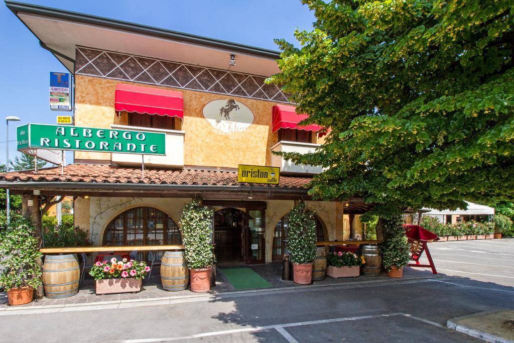 Albergo Ristorante Da Felice Loria Екстериор снимка